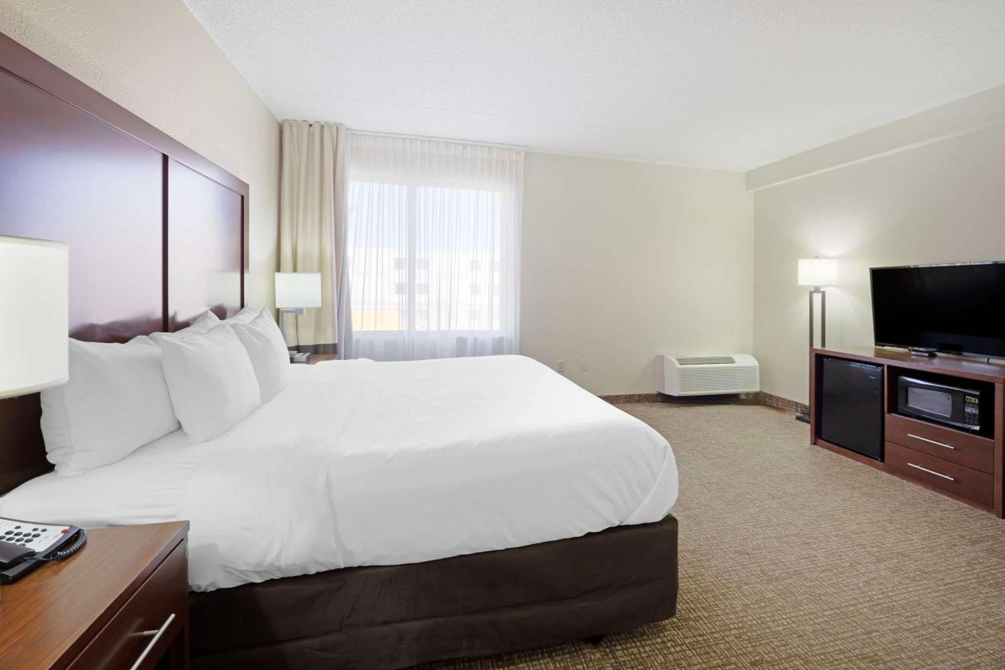 Comfort & Hotel Wichita