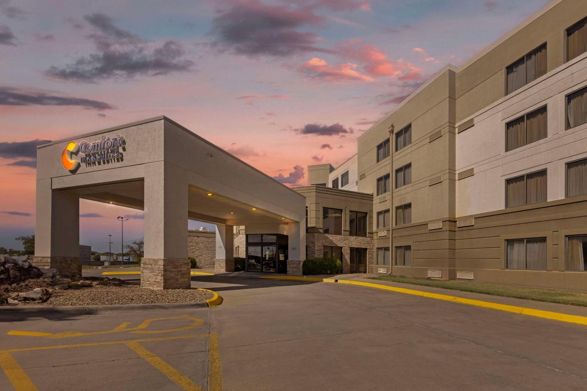 Hotel Comfort &