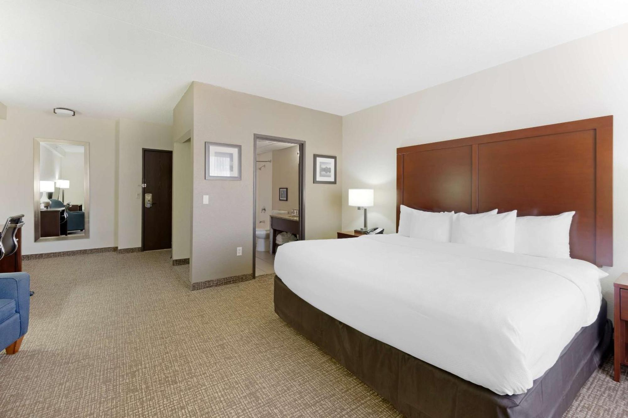 Comfort & 3* Wichita