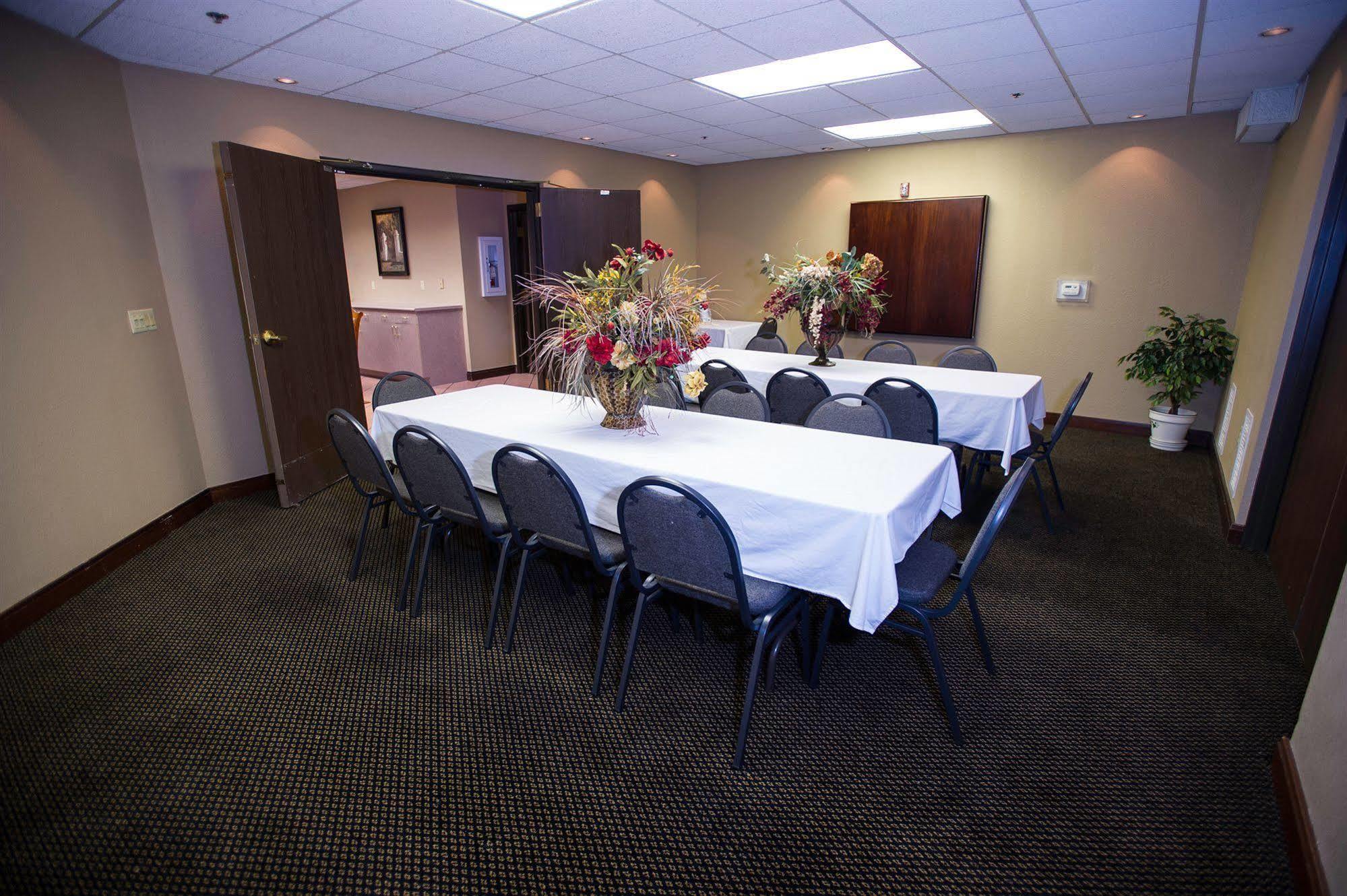Comfort & 3* Wichita